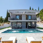 Beautiful Home In Blace * 블라체