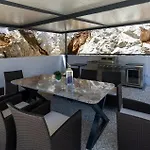 Beautiful Home In Blace Σπίτι διακοπών