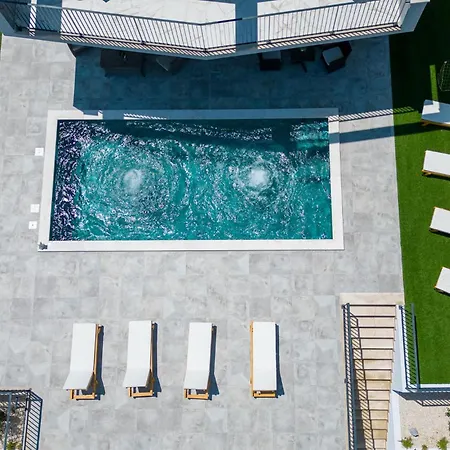 Beautiful Home In Blace * 블라체